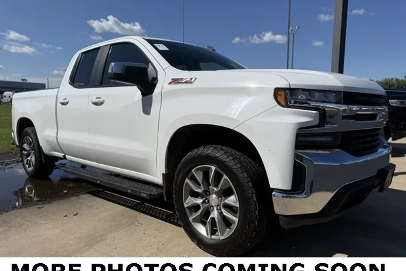 2020 Chevrolet Silverado 1500 LT photo 1