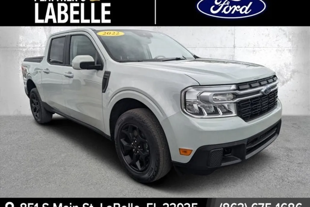 2022 Ford Maverick Lariat photo 1