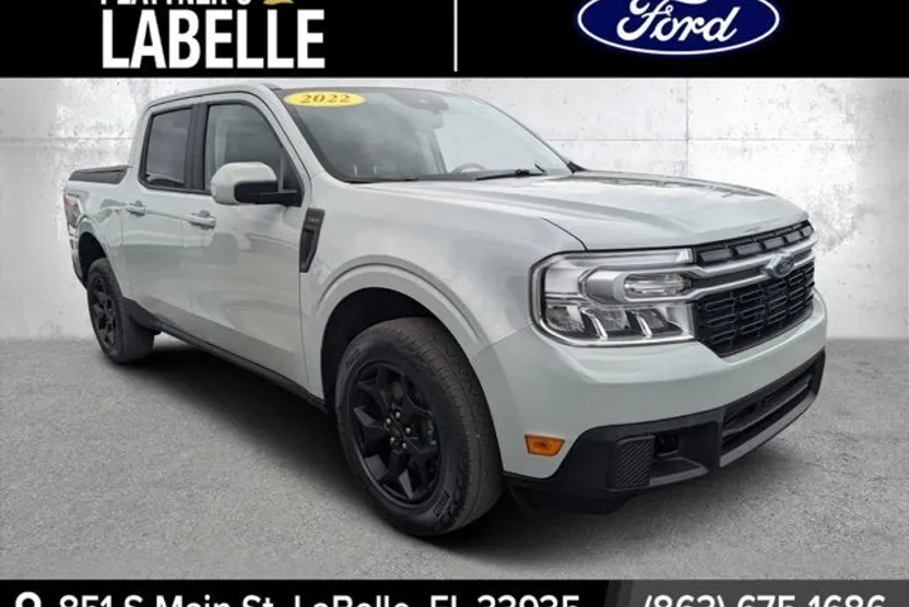 2022 Ford Maverick Lariat photo 1