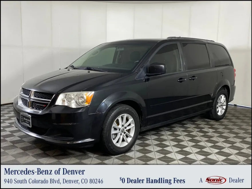 2015 Dodge Grand Caravan SXT photo 1