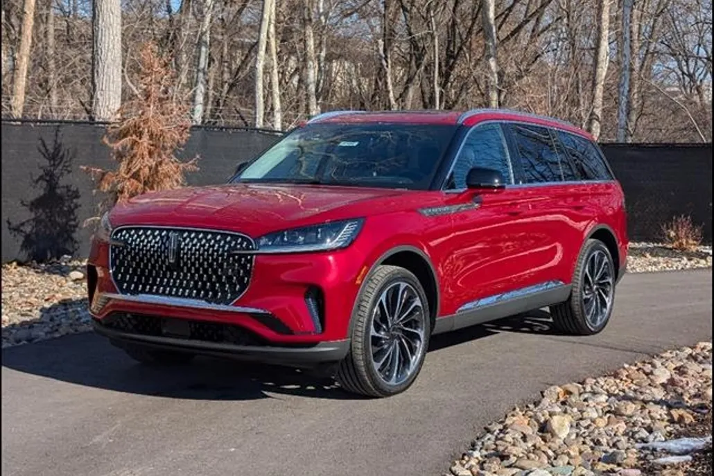 2025 Lincoln Aviator Reserve photo 1