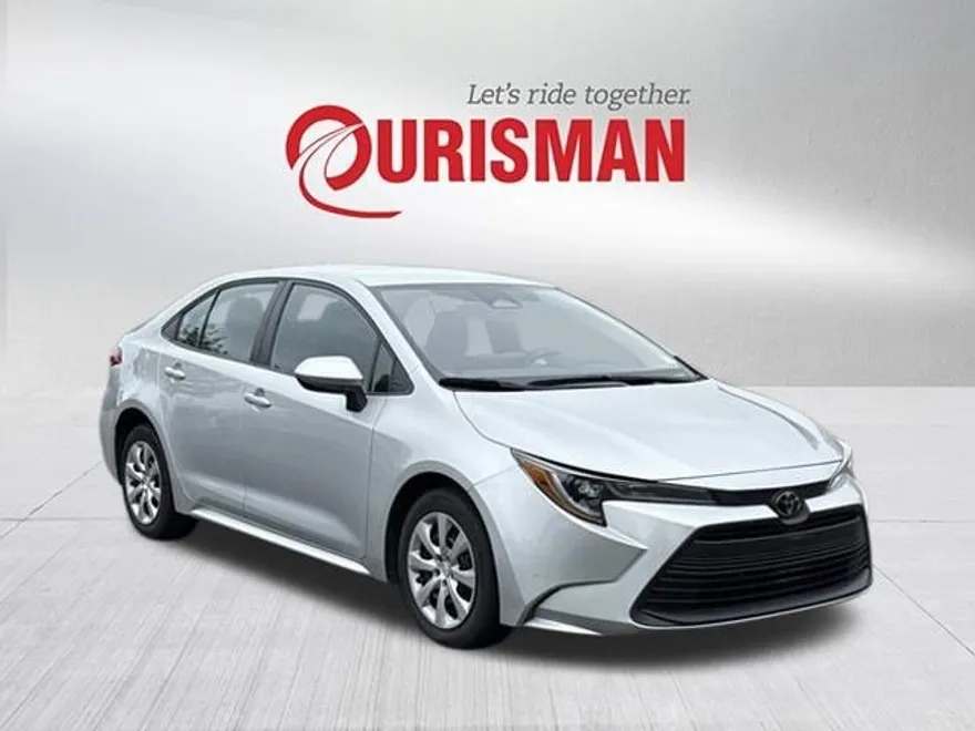 2023 Toyota Corolla LE photo 1