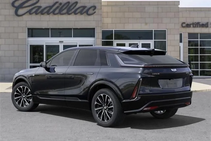 2025 Cadillac Lyriq Sport photo 1