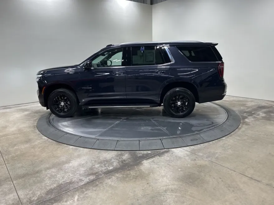2025 Chevrolet Tahoe LS photo 1