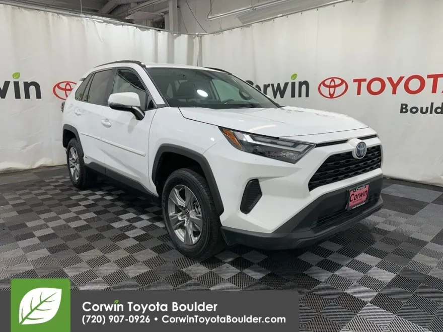 2024 Toyota RAV4 Hybrid LE photo 1
