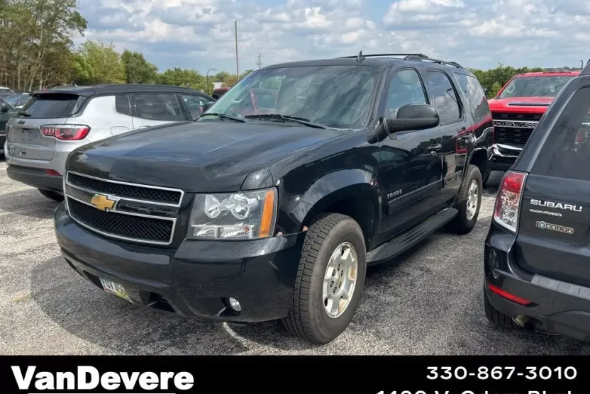 2013 Chevrolet Tahoe LT photo 1