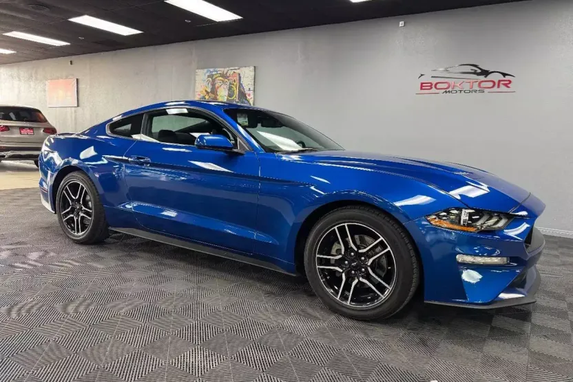 2018 Ford Mustang EcoBoost photo 1