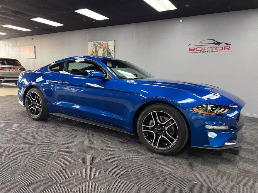 2018 Ford Mustang EcoBoost photo 1