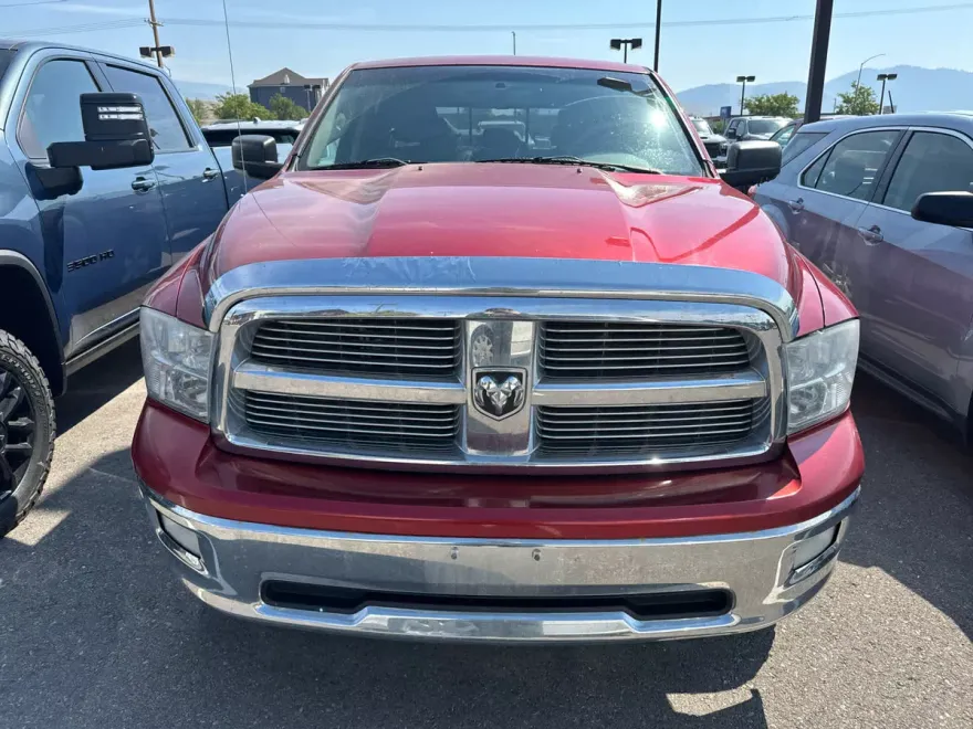 2009 Dodge Ram SLT photo 1