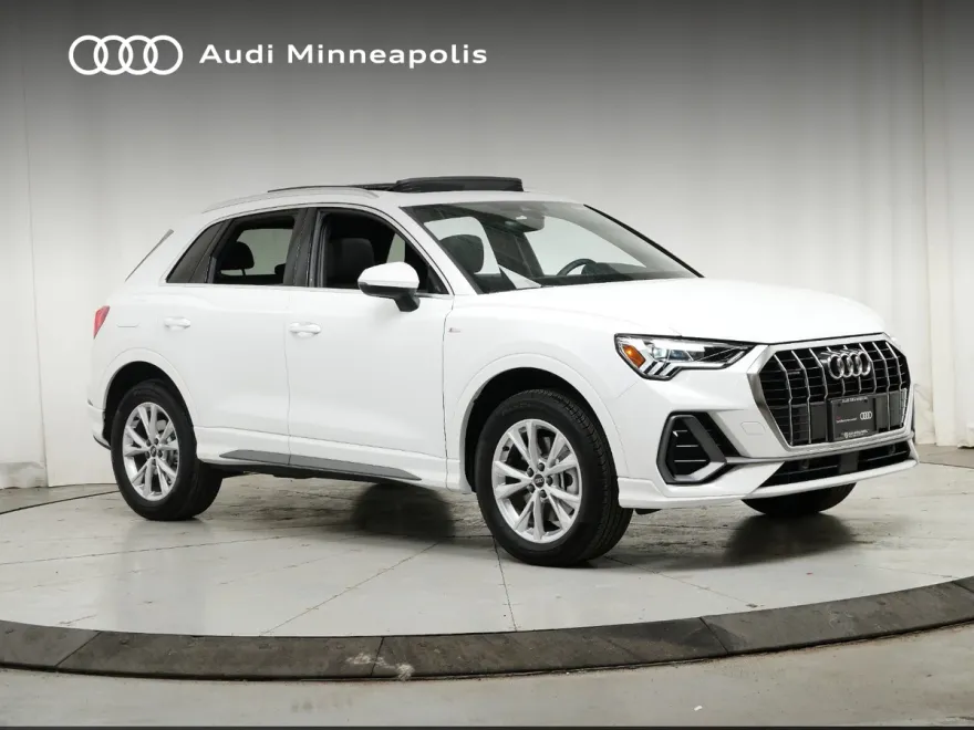 2023 Audi Q3 Premium S line photo 1