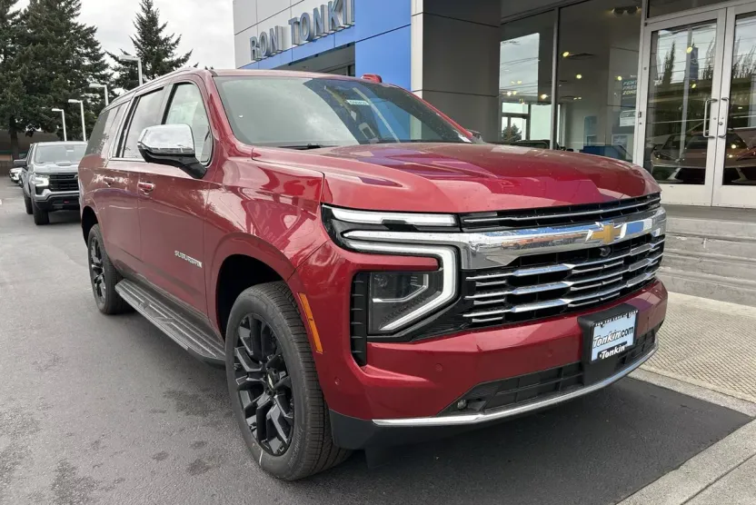2025 Chevrolet Suburban Premier photo 1