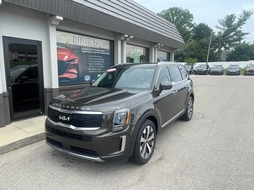 2022 Kia Telluride S photo 1