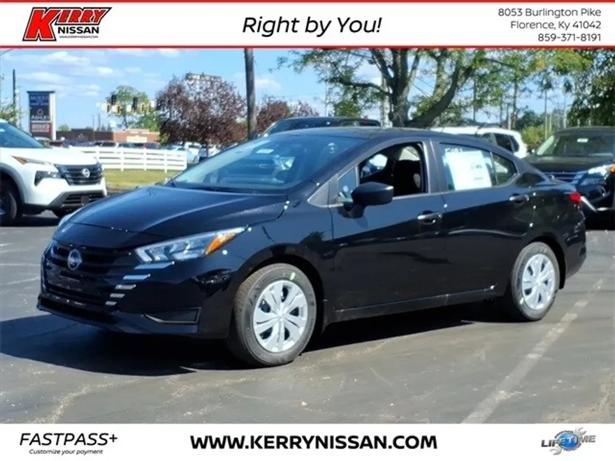 2025 Nissan Versa 1.6 S photo 1