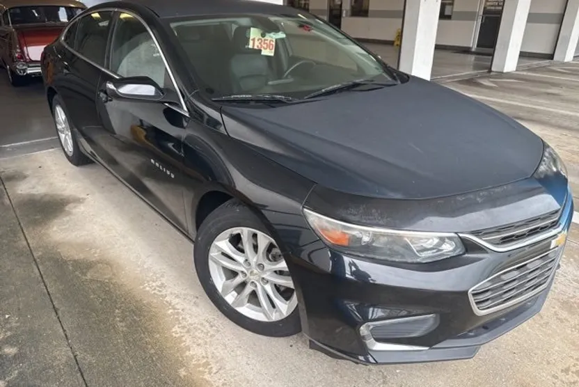 2016 Chevrolet Malibu 1LT photo 1
