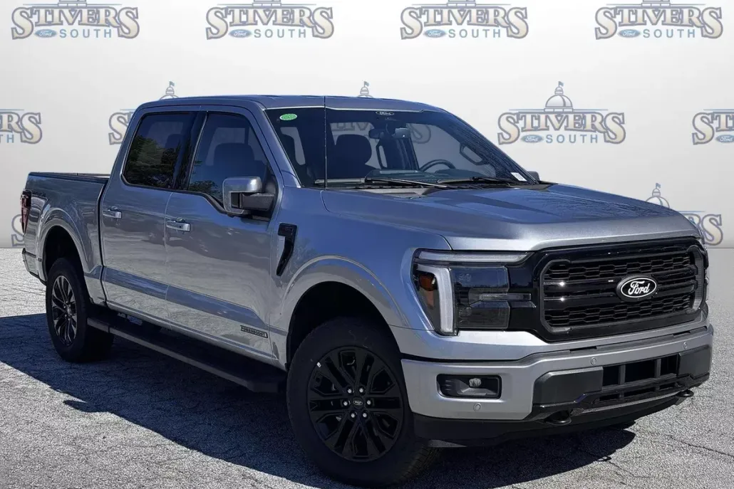 2025 Ford F-150 Lariat photo 1