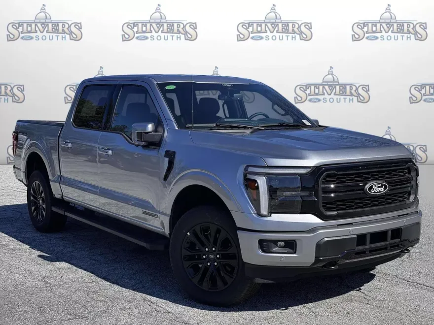 2025 Ford F-150 Lariat photo 1