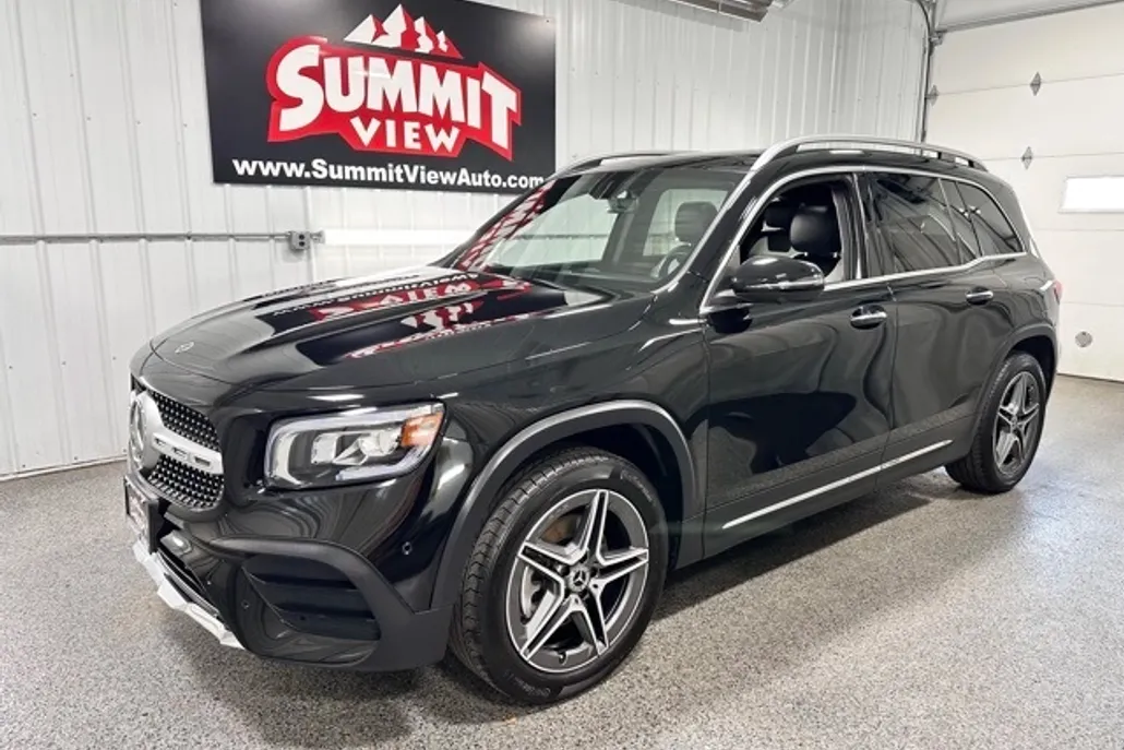 2022 Mercedes Benz GLB 250 4MATIC photo 1