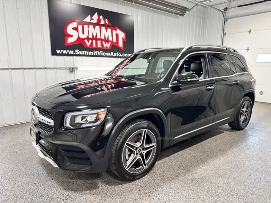 2022 Mercedes Benz GLB 250 4MATIC photo 1