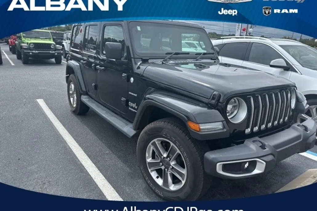 2019 Jeep Wrangler Unlimited Sahara photo 1