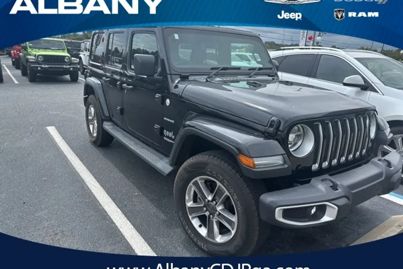 2019 Jeep Wrangler Unlimited Sahara photo 1