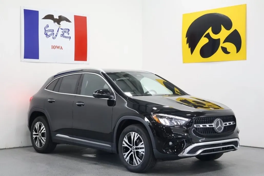 2025 Mercedes Benz GLA 250 4MATIC photo 1