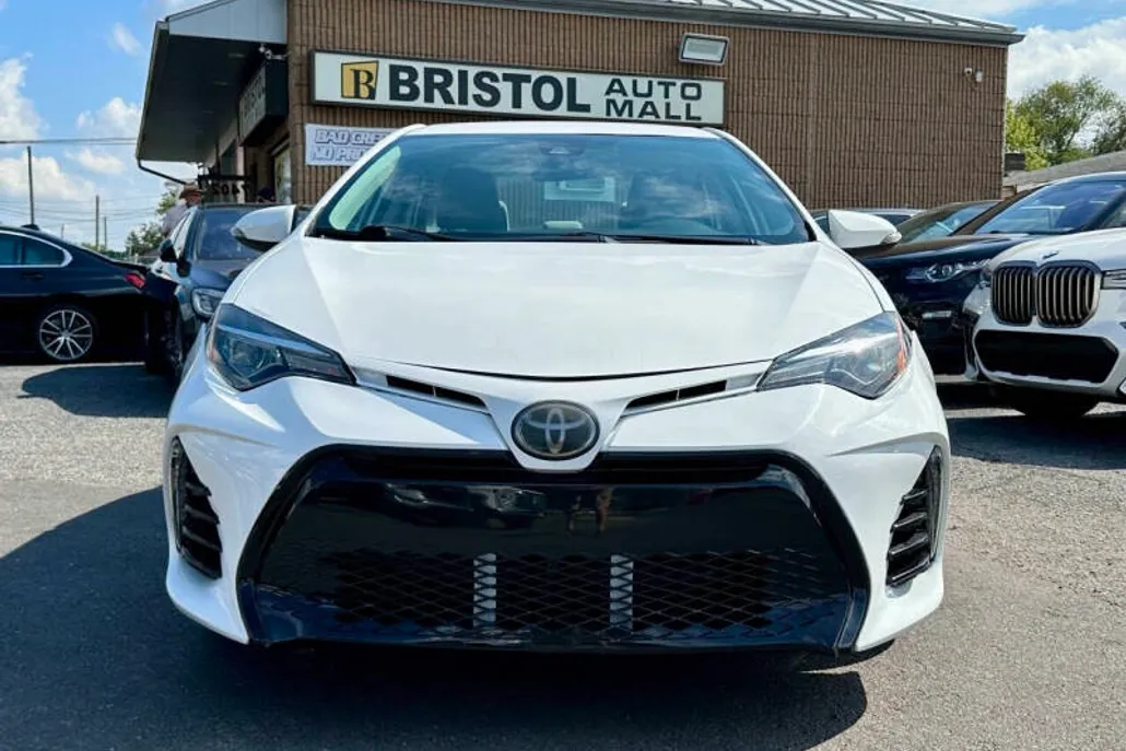 2019 Toyota Corolla XLE XSE photo 1