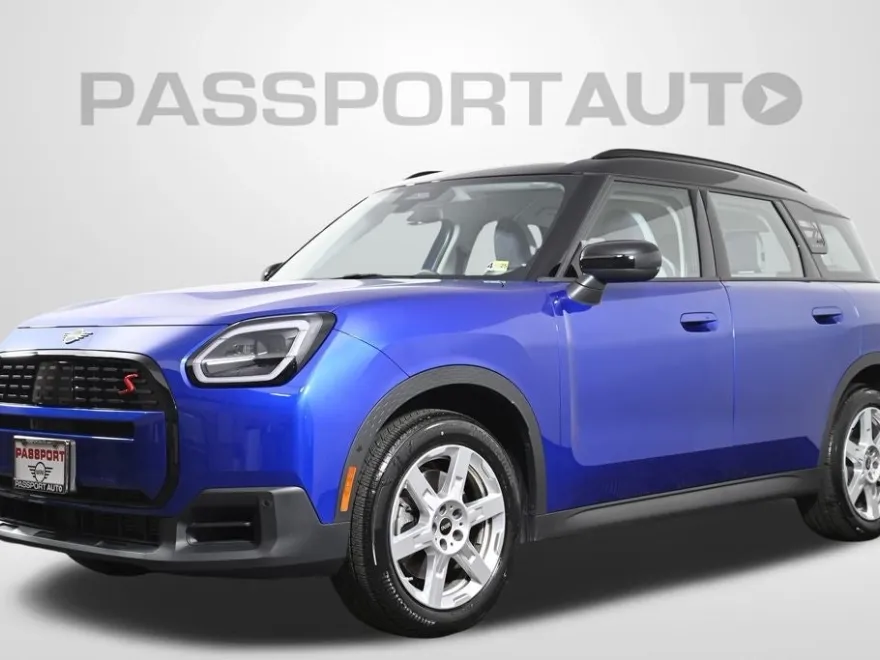 2025 Mini Countryman ALL4 S Iconic photo 1
