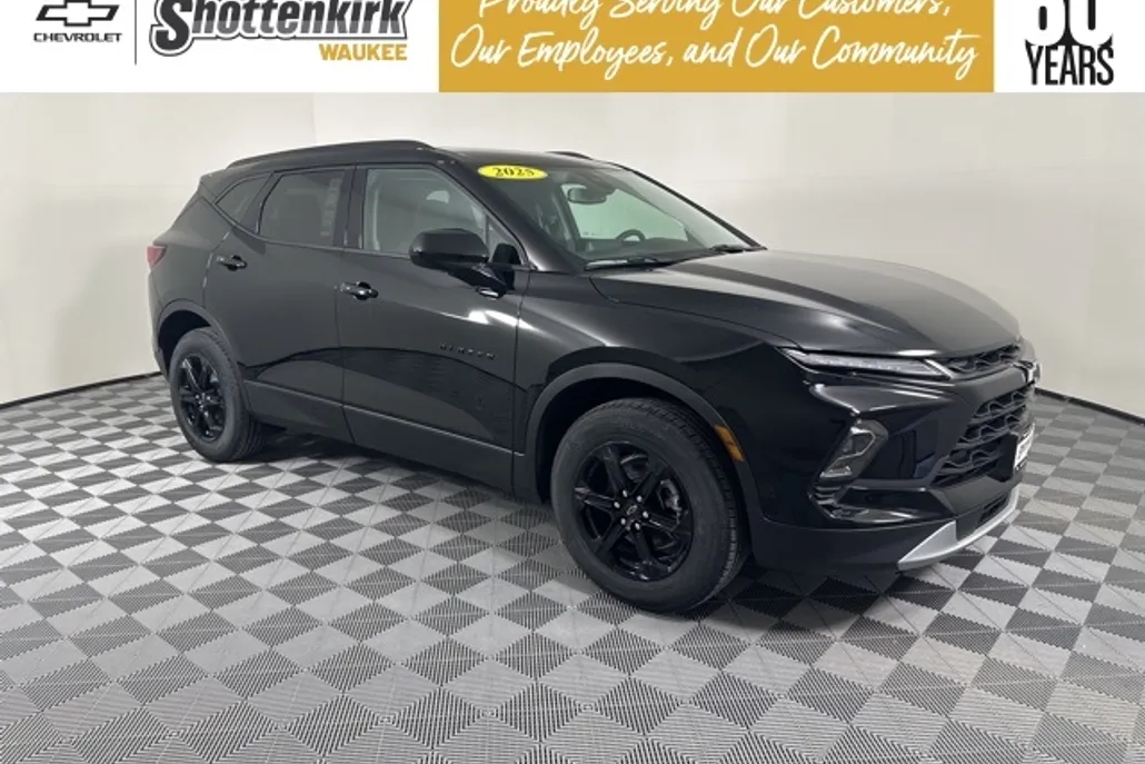 2025 Chevrolet Blazer 2LT photo 1