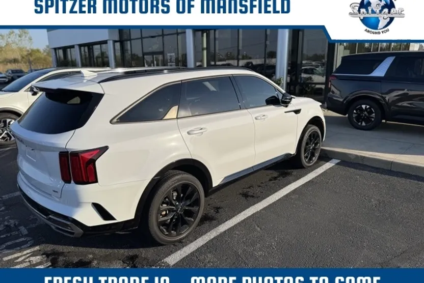 2023 Kia Sorento SX Prestige photo 1