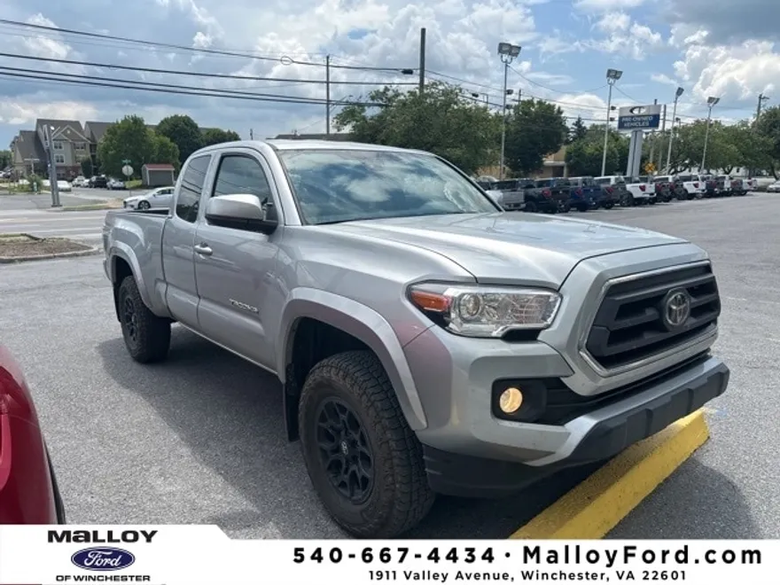 2022 Toyota Tacoma SR5 photo 1