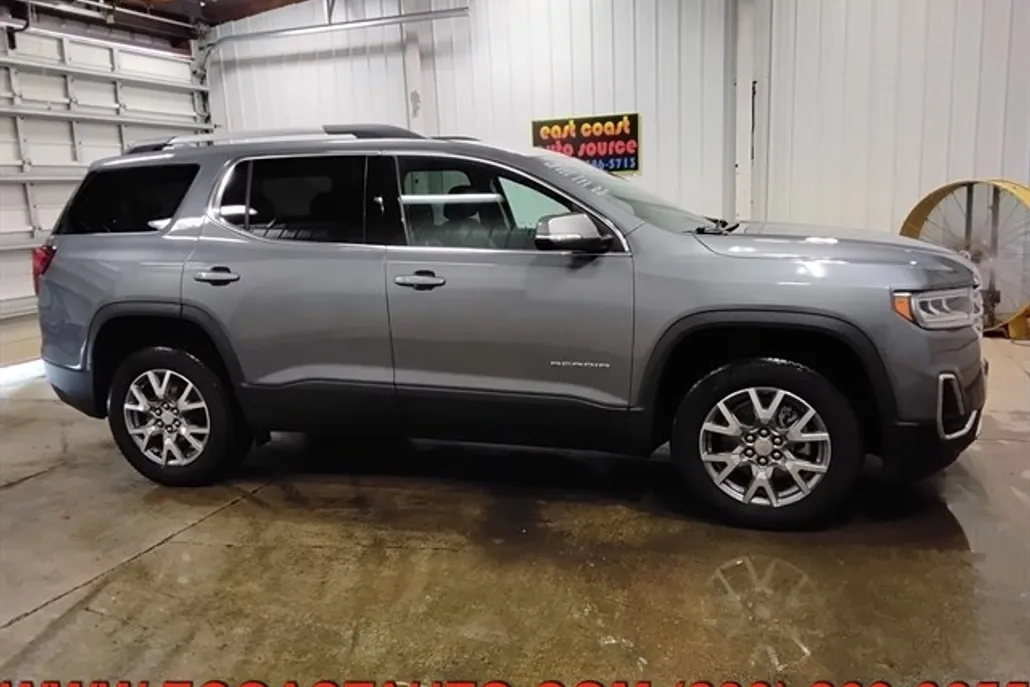 2022 Gmc Acadia SLT photo 1