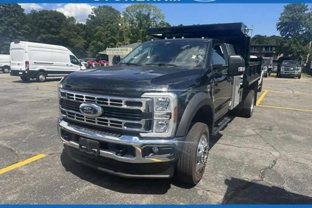2024 Ford F-450 XLT photo 1