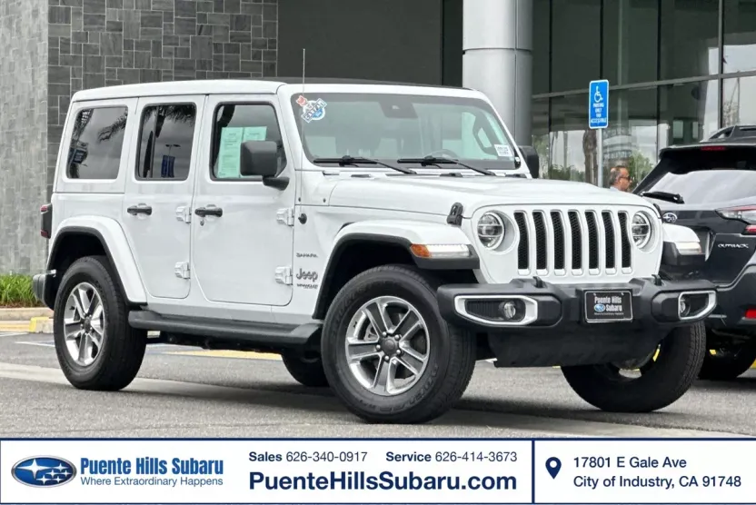 2021 Jeep Wrangler Unlimited Sahara photo 1