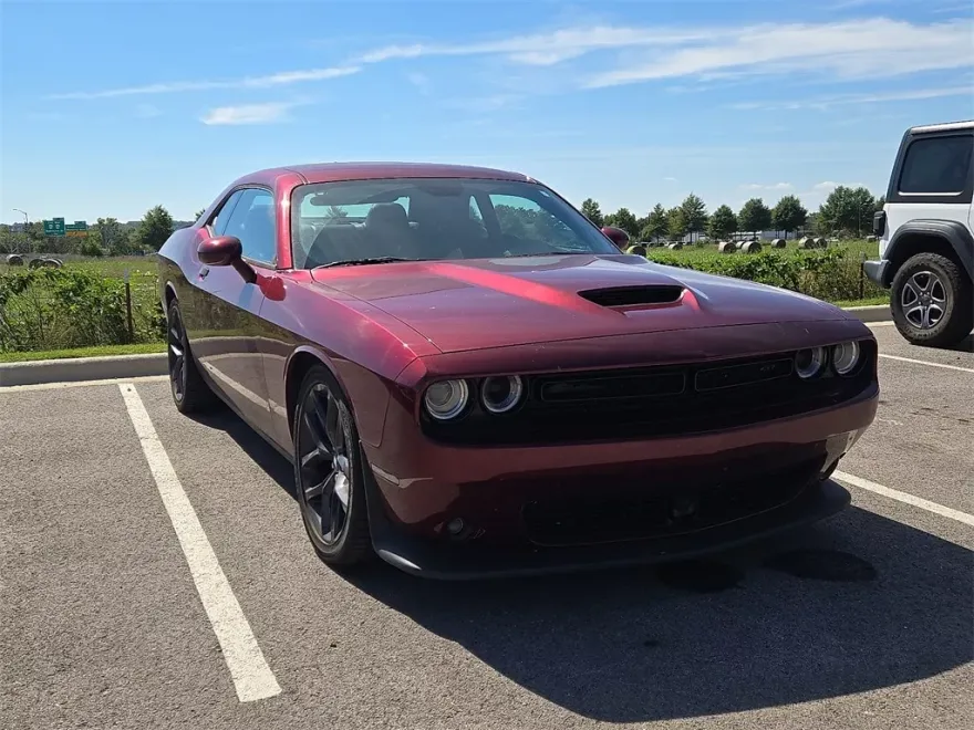 2023 Dodge Challenger GT photo 1