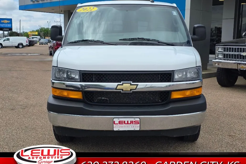 2022 Chevrolet Express Cargo 2500 Van photo 1