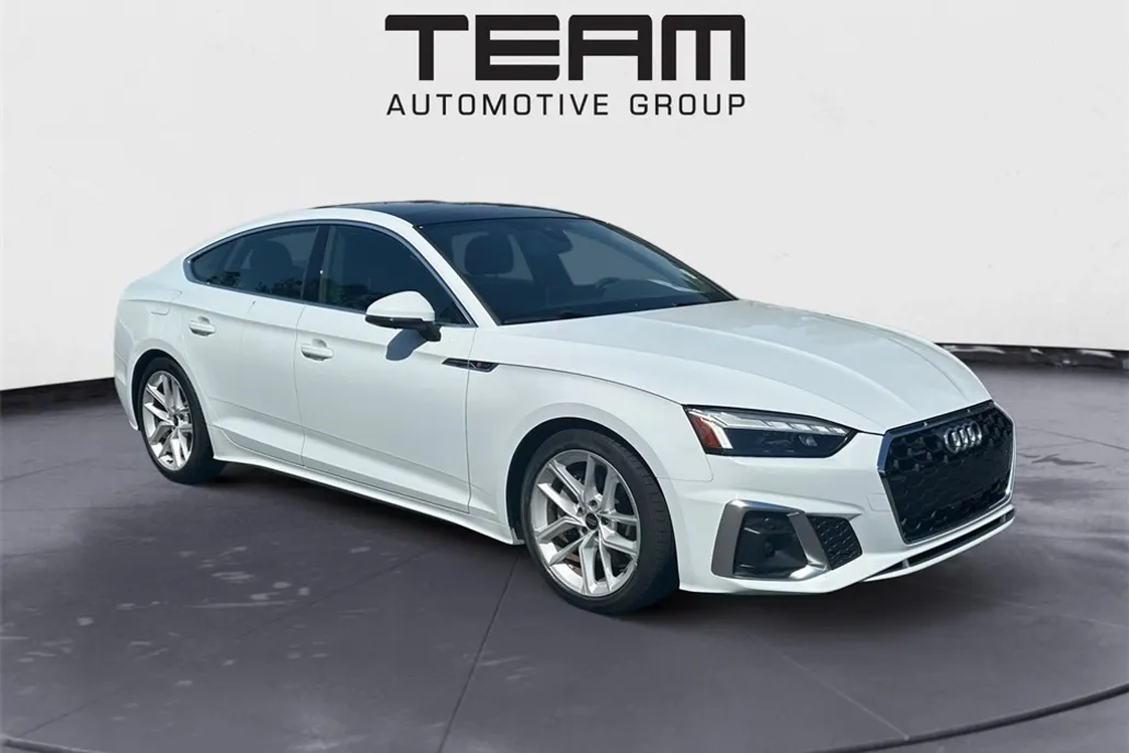 2024 Audi A5 45 S line Premium Plus Quattro photo 1