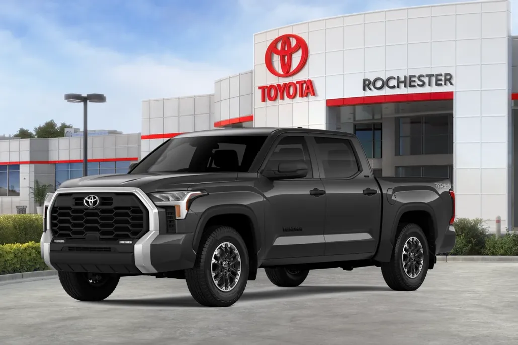 2025 Toyota Tundra SR5 CrewMax photo 1