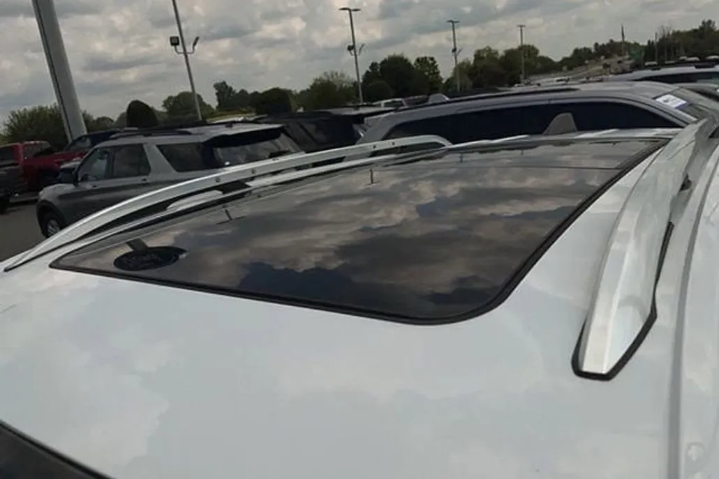 2019 Chevrolet Equinox LT photo 1