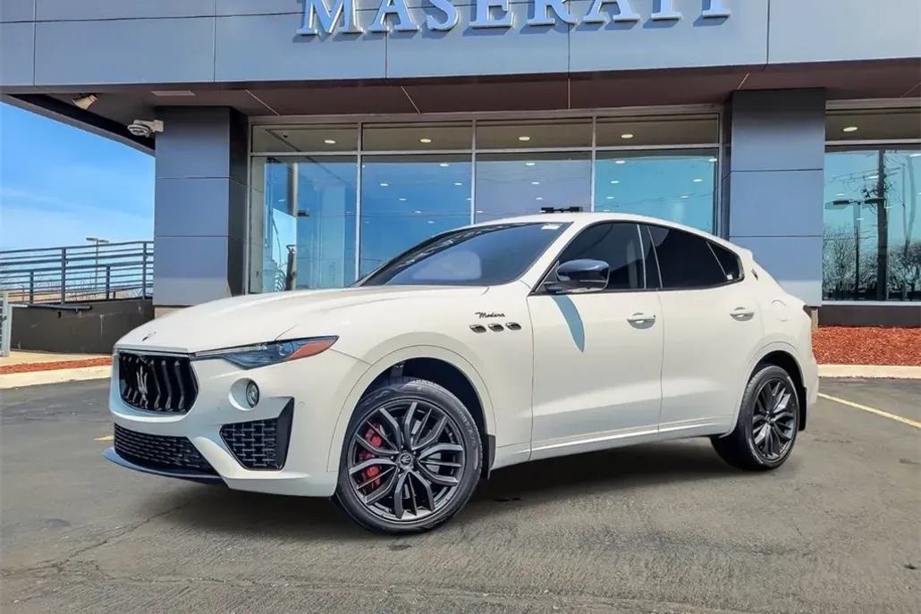 2022 Maserati Levante Modena photo 1