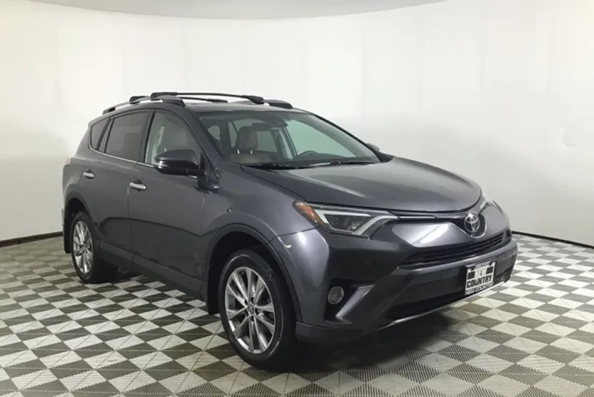 2017 Toyota RAV4 Limited SE Platinum photo 1