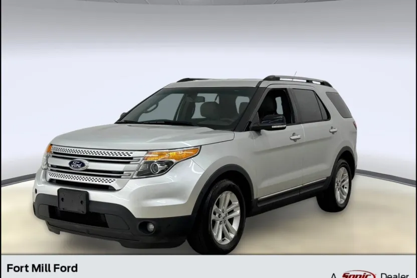 2014 Ford Explorer XLT photo 1