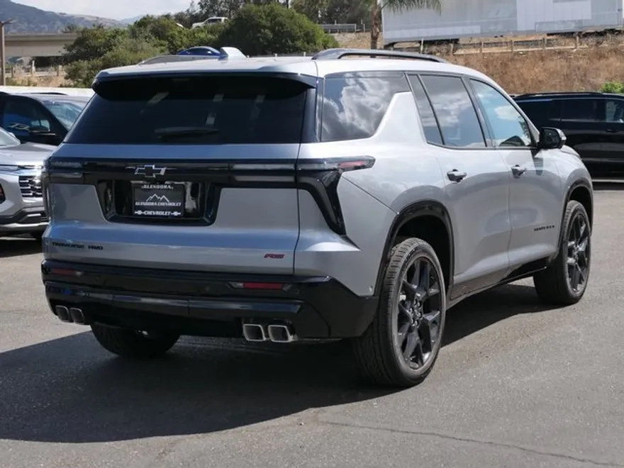 2026 Chevrolet Traverse RS photo 1