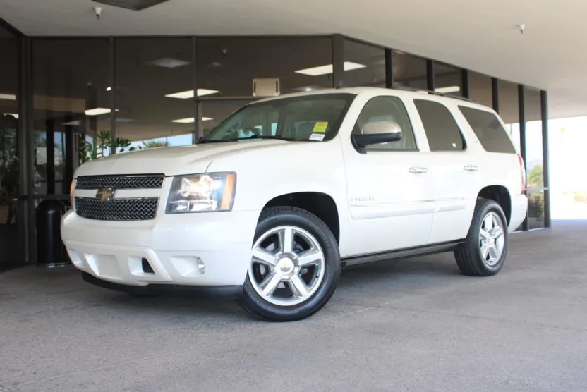 2008 Chevrolet Tahoe LTZ photo 1