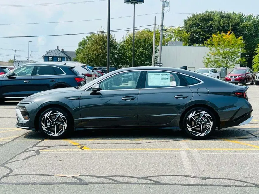 2026 Hyundai Sonata SEL Sport photo 1