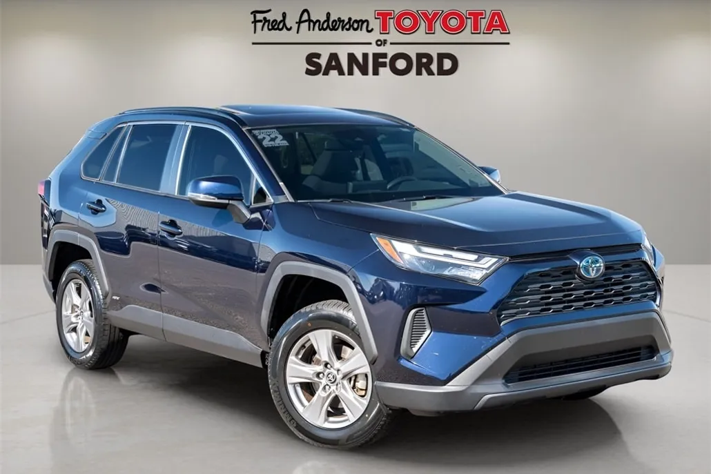 2022 Toyota RAV4 Hybrid XLE photo 1