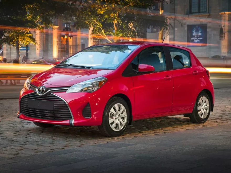 2017 Toyota Yaris L photo 1