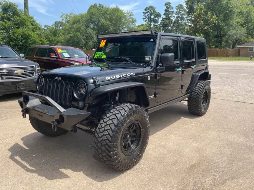 2016 Jeep Wrangler Unlimited Rubicon photo 1