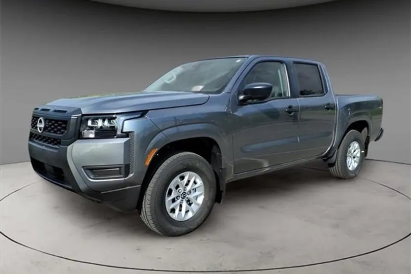 2026 Nissan Frontier Crew Cab S photo 1
