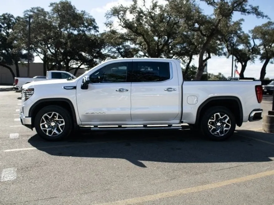 2024 Gmc Sierra 1500 SLT photo 1