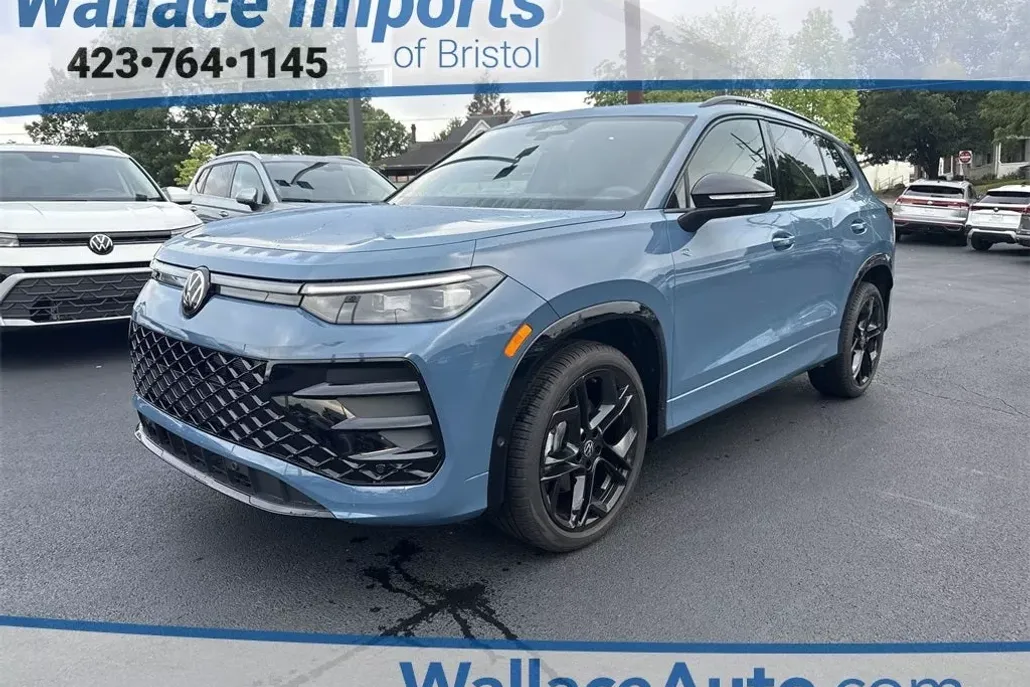 2025 Volkswagen Tiguan SE R-Line Black photo 1